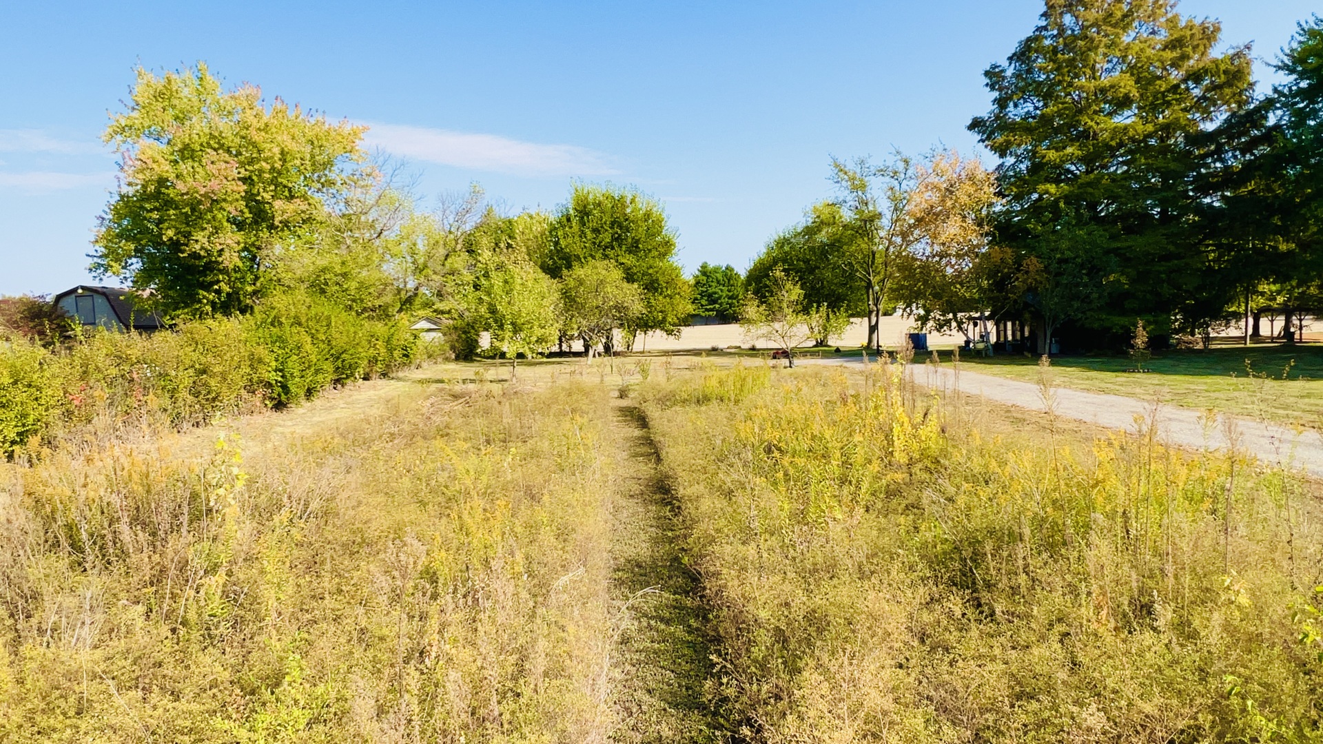 8533 N 1900 East Road, Bloomington, IL 61705