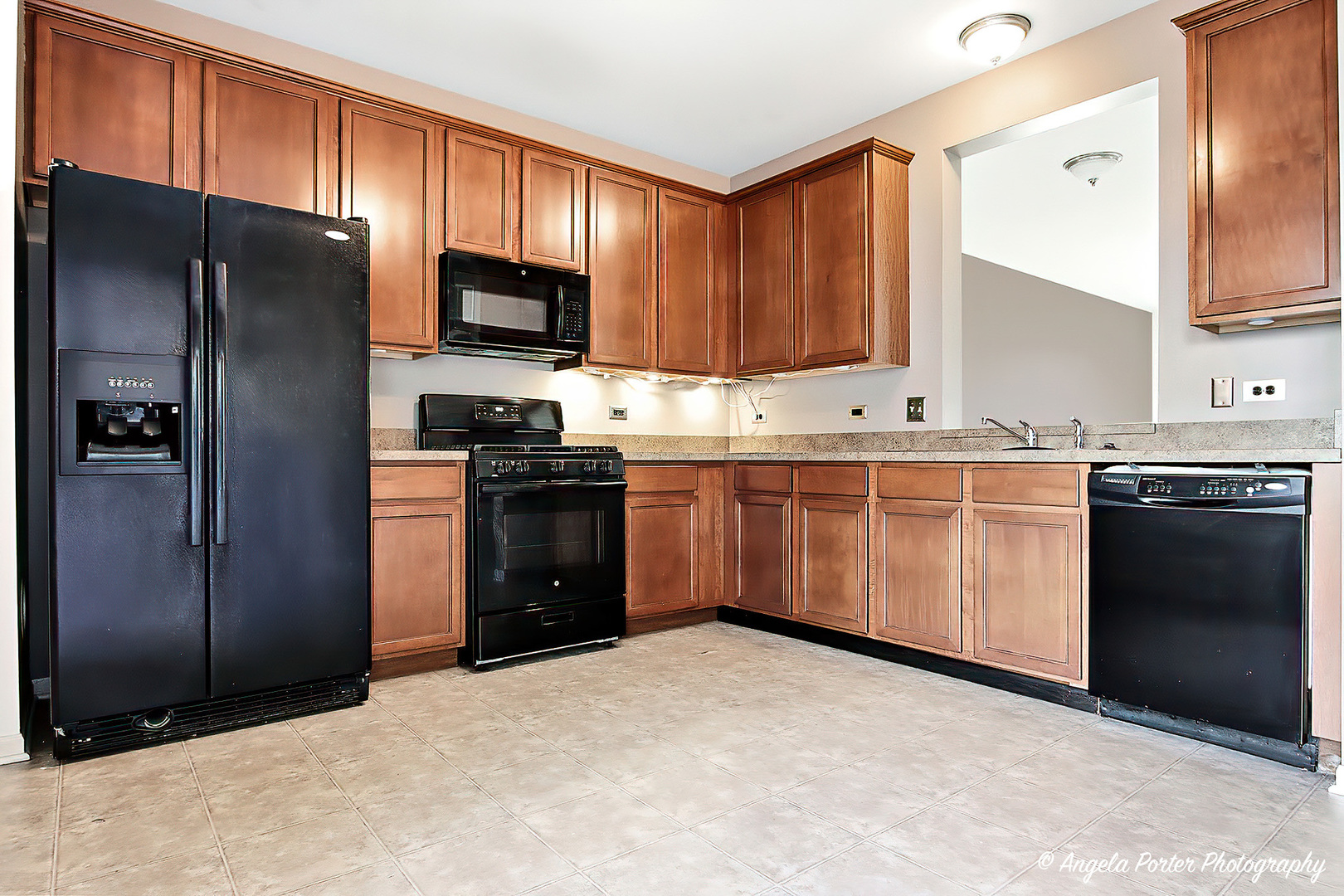 2067 Concord Drive #14-2, McHenry, IL 60050