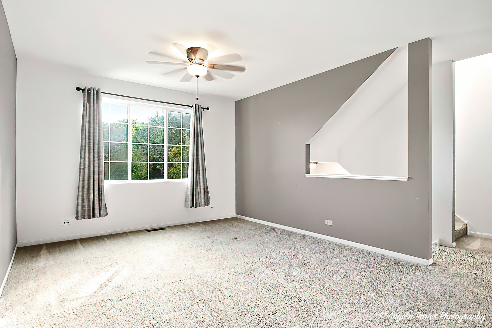 2067 Concord Drive #14-2, McHenry, IL 60050