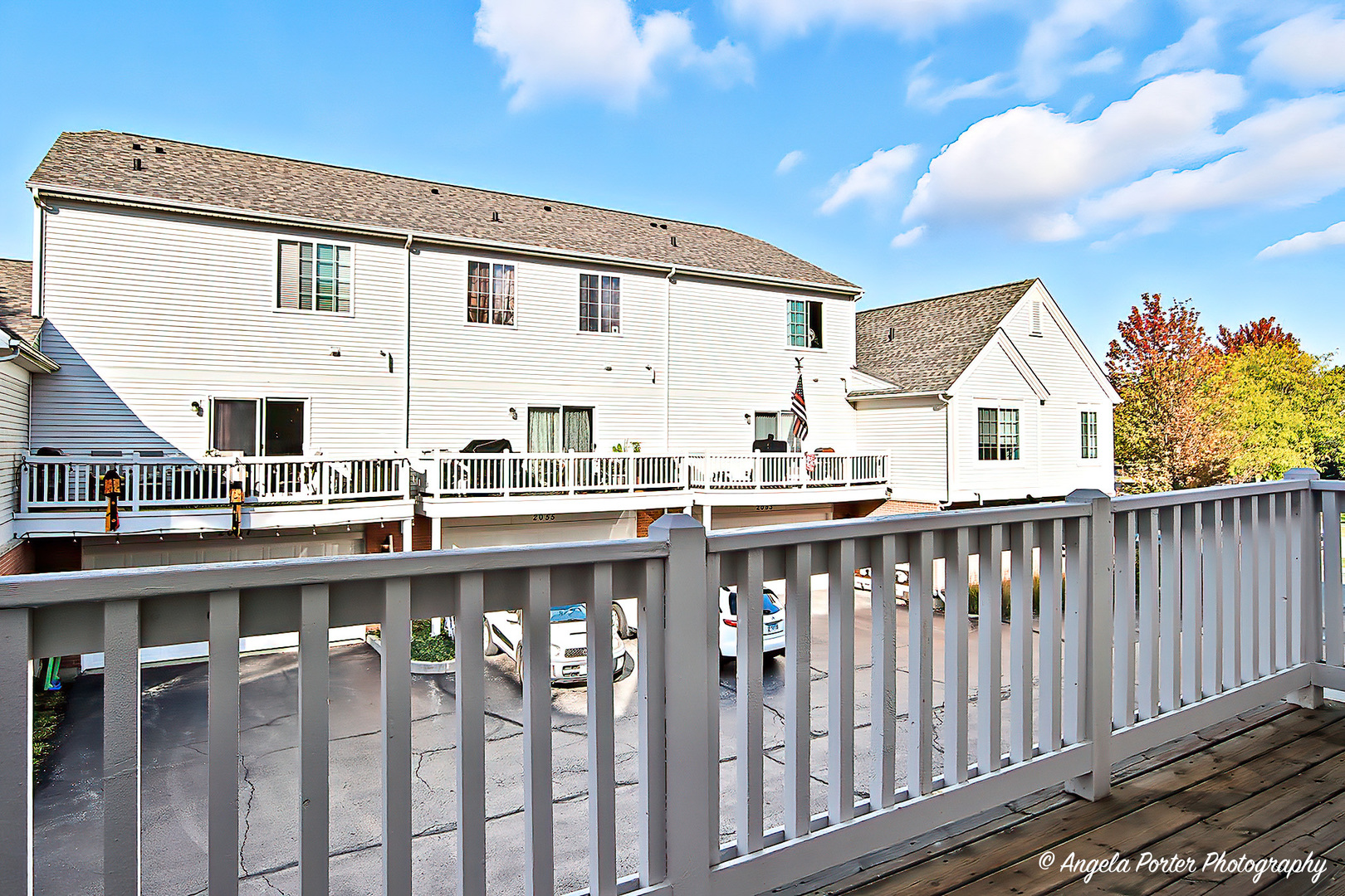 2067 Concord Drive #14-2, McHenry, IL 60050