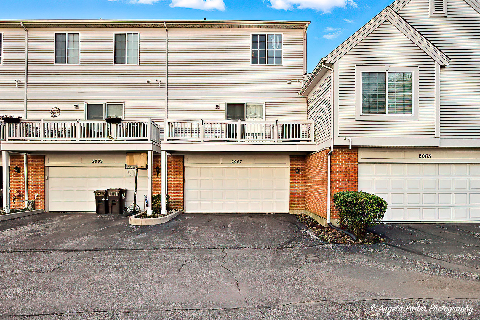 2067 Concord Drive #14-2, McHenry, IL 60050