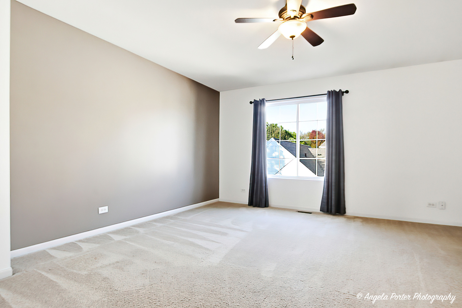 2067 Concord Drive #14-2, McHenry, IL 60050