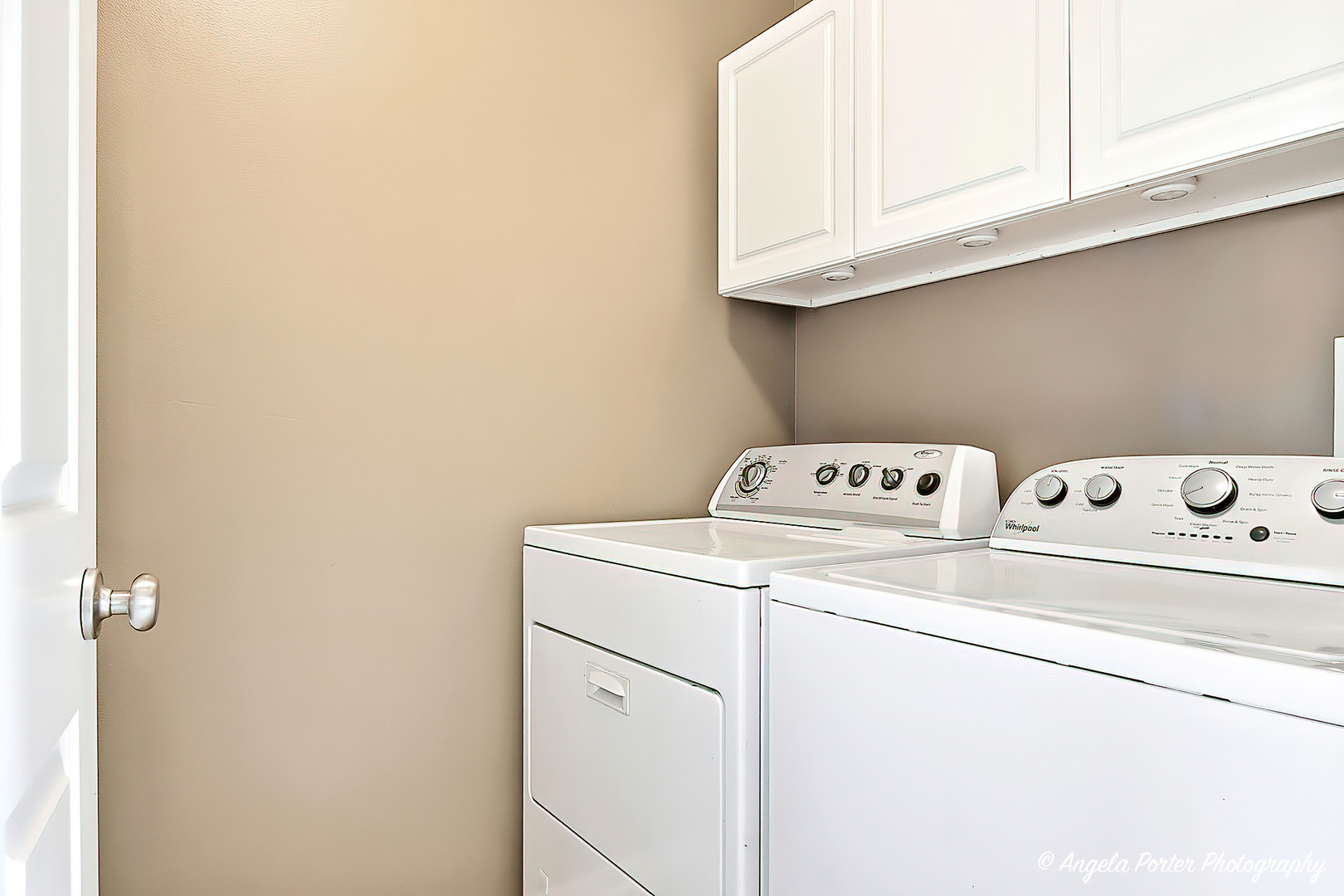 2067 Concord Drive #14-2, McHenry, IL 60050