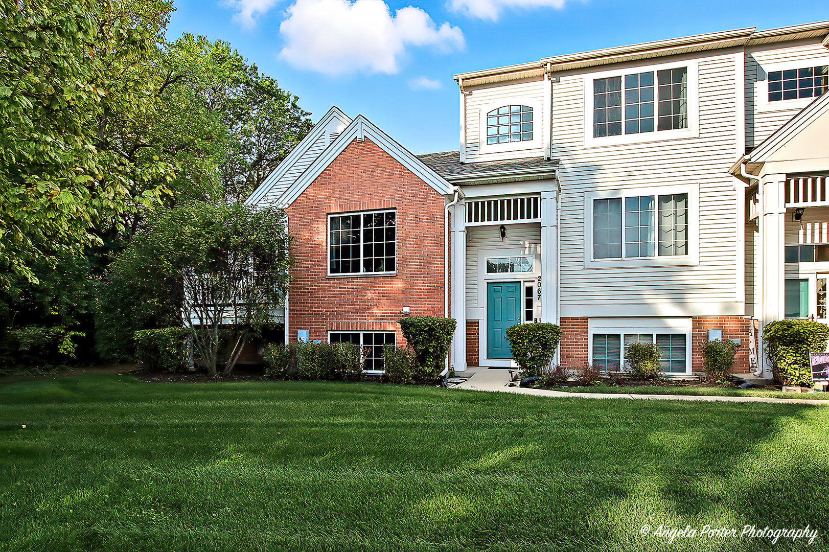 2067 Concord Drive #14-2, McHenry, IL 60050