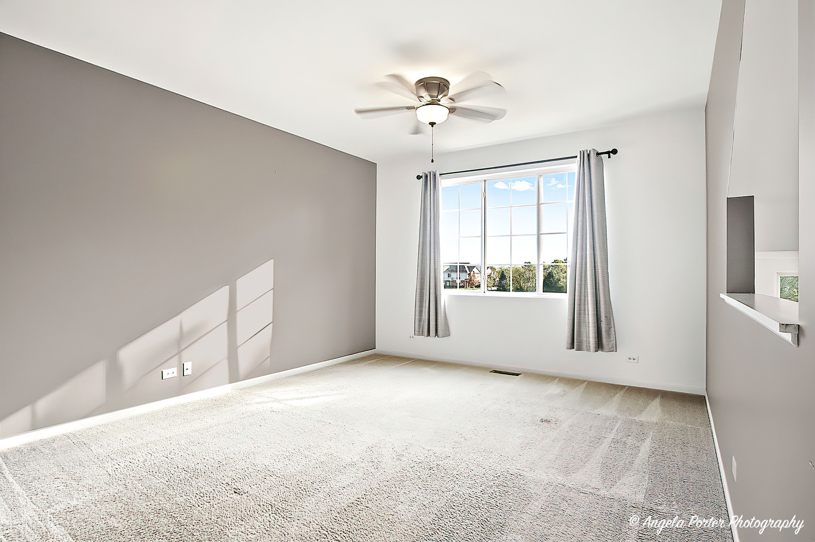 2067 Concord Drive #14-2, McHenry, IL 60050