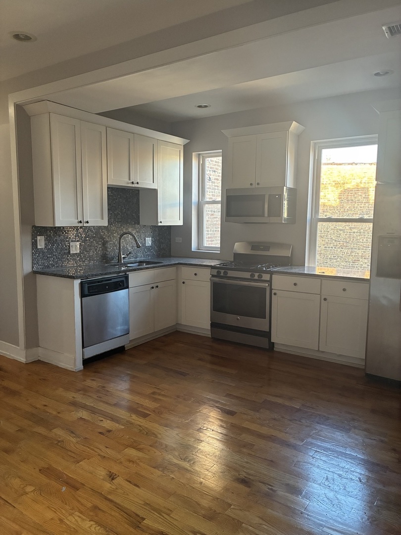 4935 W Washington Boulevard #2, Chicago, IL 60644