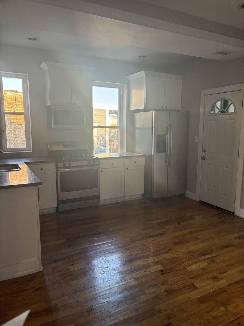4935 W Washington Boulevard #2, Chicago, IL 60644