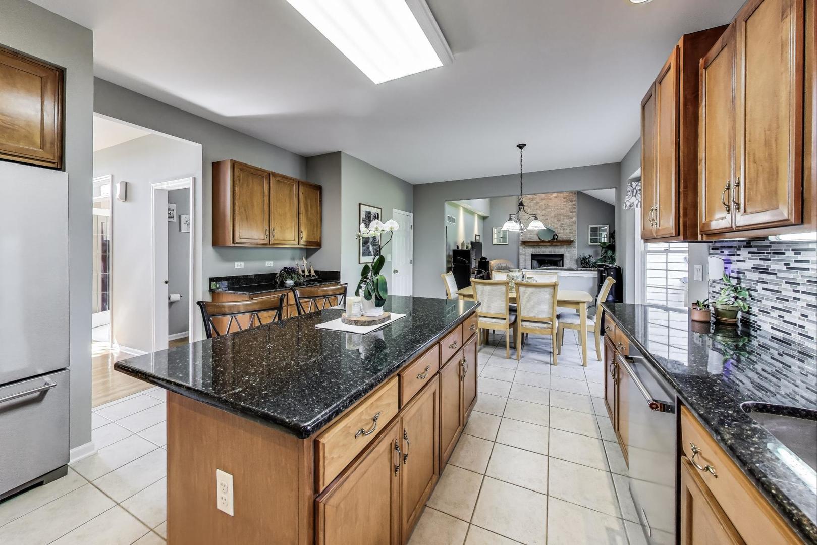 23058 Arbor Creek Drive, Plainfield, IL 60586