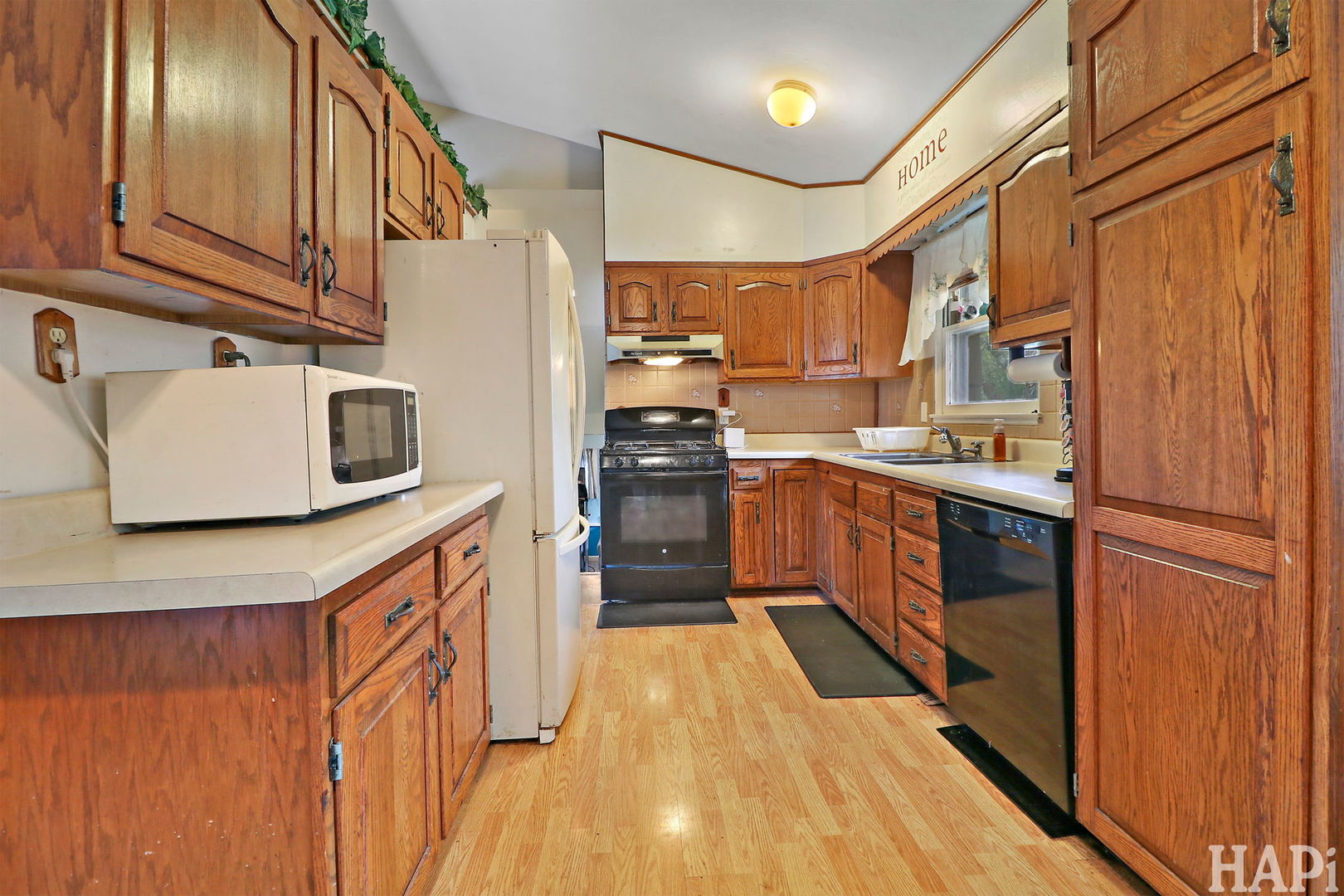 1711 Beechnut Drive, Holiday Hills, IL 60051