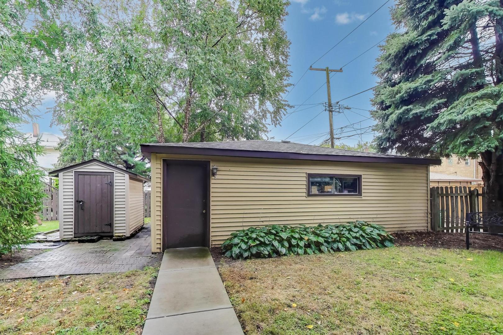 3418 Wesley Avenue, Berwyn, IL 60402