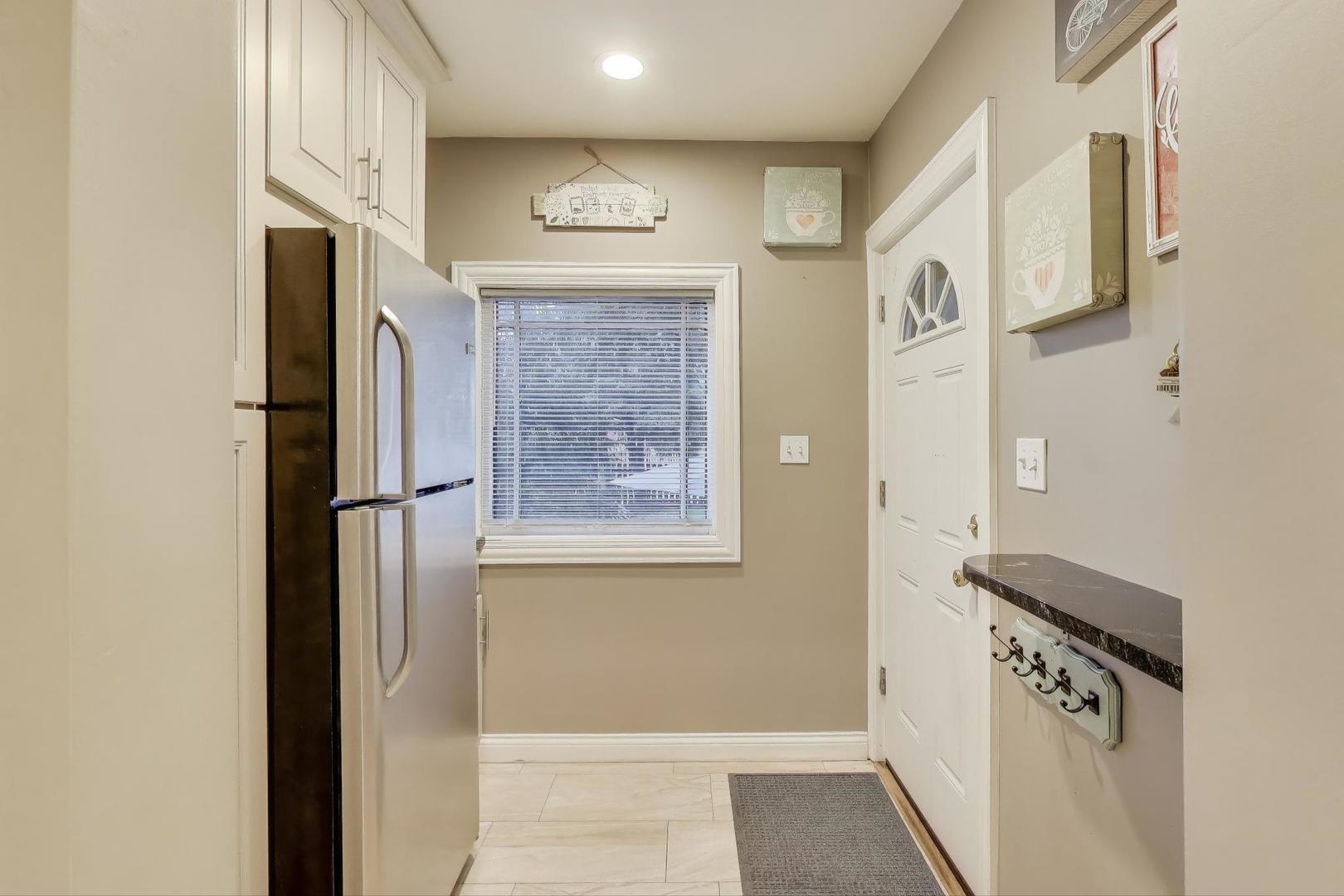 3418 Wesley Avenue, Berwyn, IL 60402