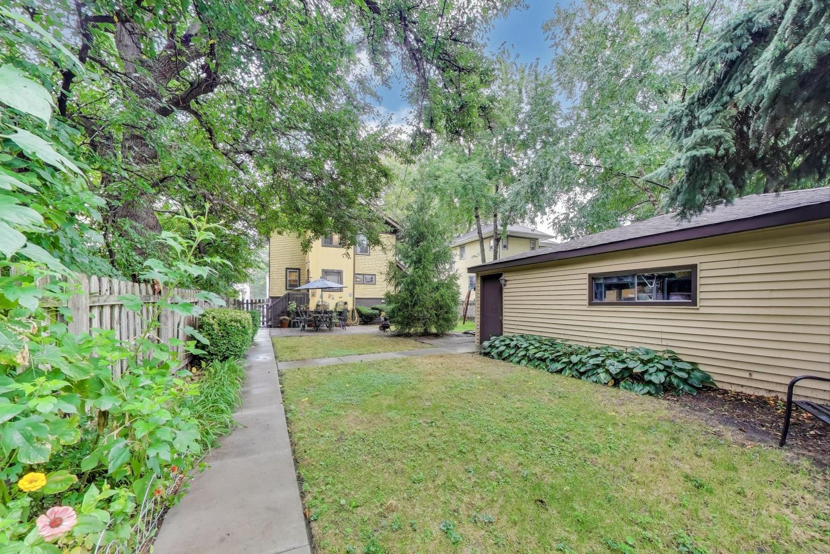 3418 Wesley Avenue, Berwyn, IL 60402