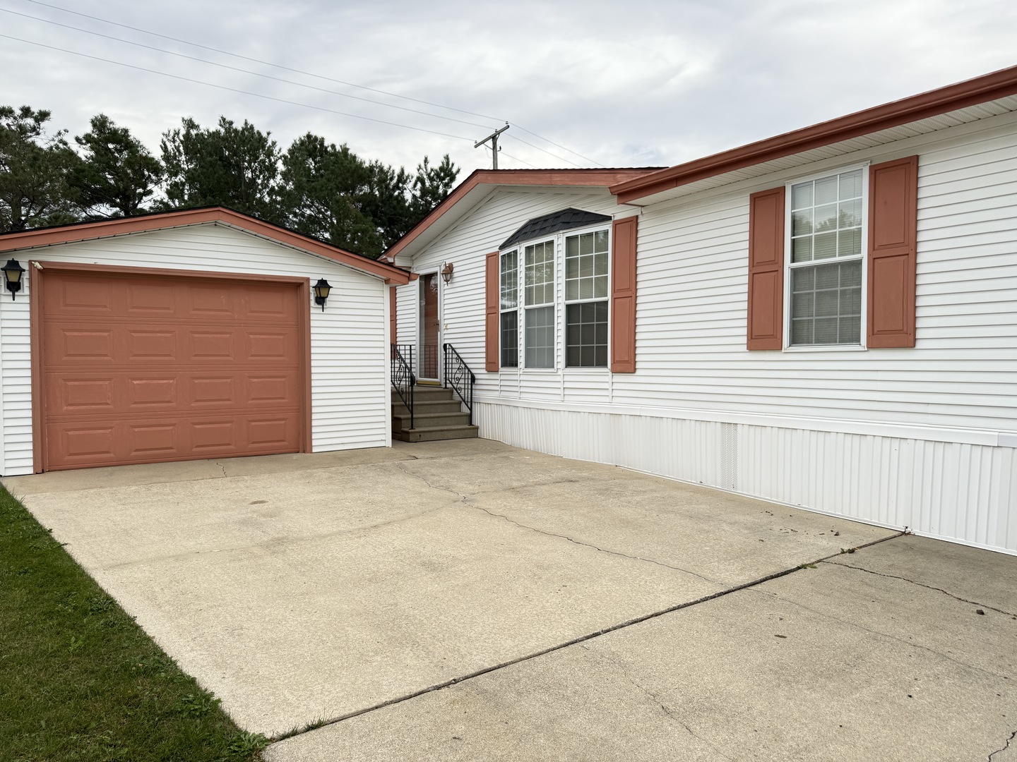 35 Partridge Lane, Beecher, IL 60401