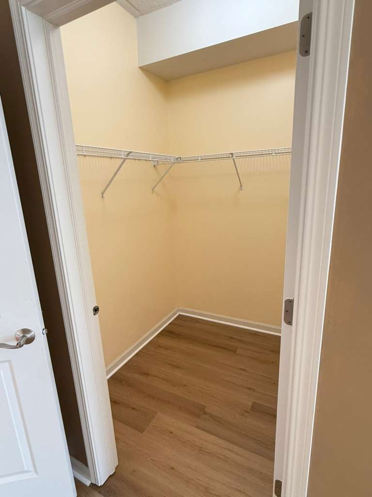 77 N Quentin Road #202, Palatine, IL 60067