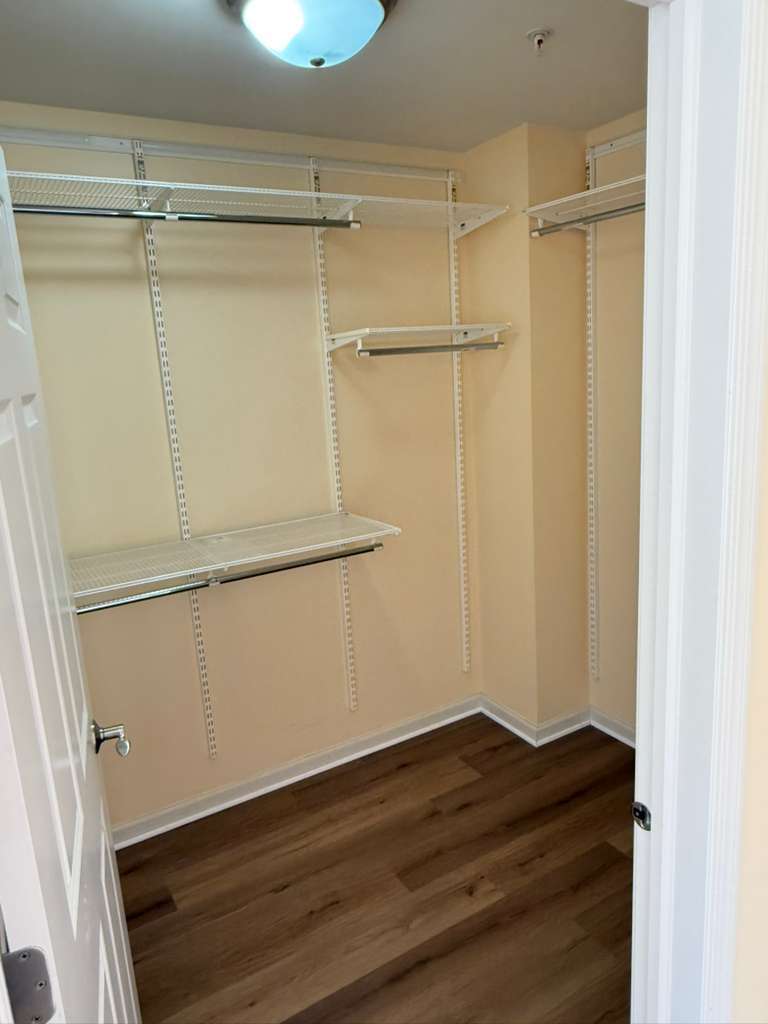 77 N Quentin Road #202, Palatine, IL 60067