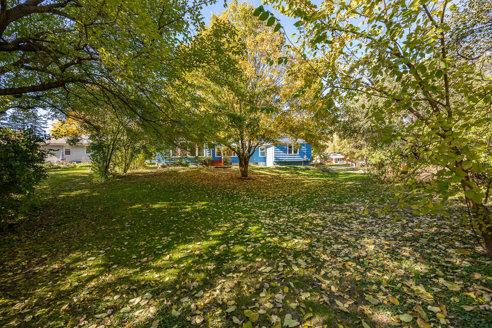 4915 Pershing Avenue, Downers Grove, IL 60515