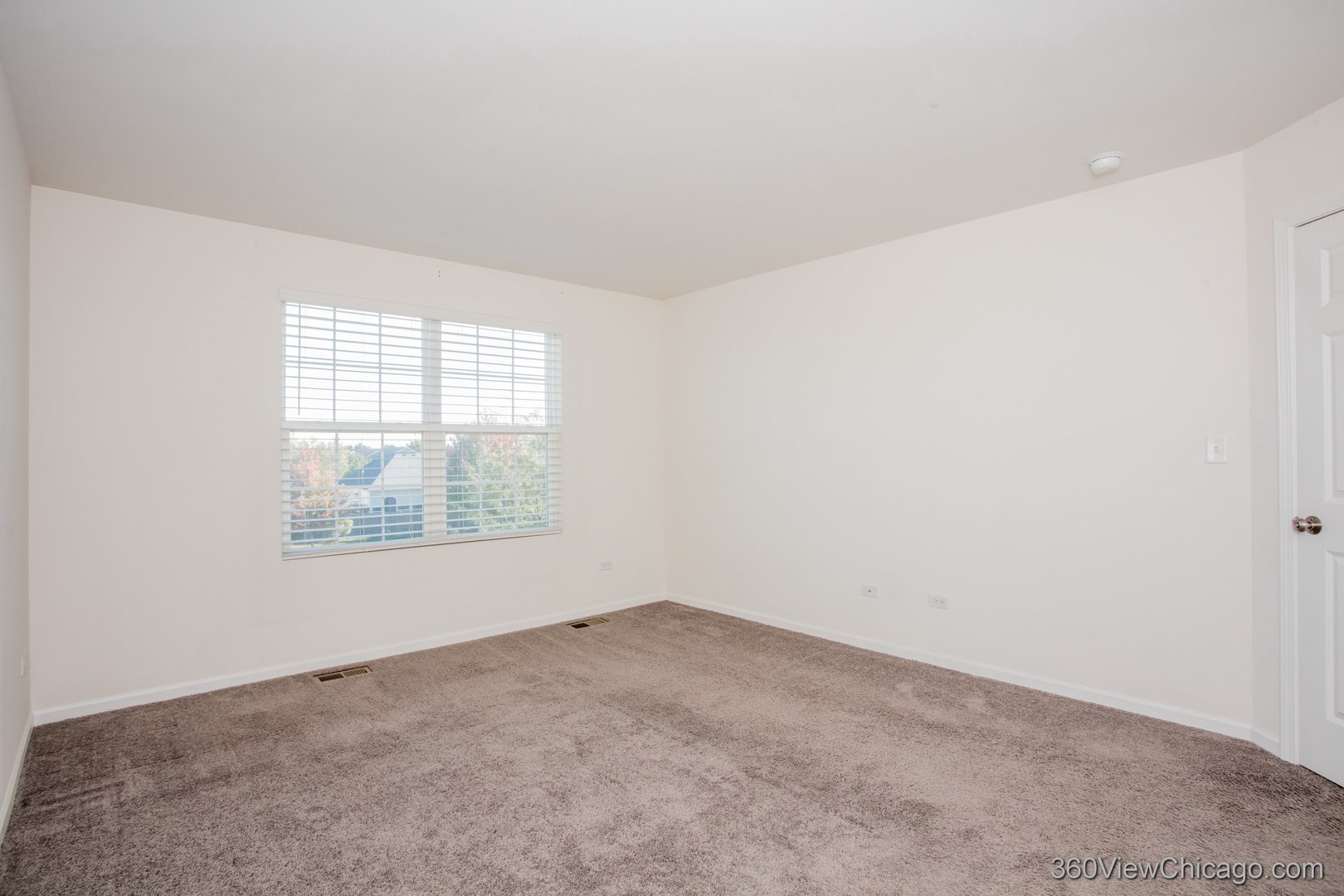 4326 Monroe Avenue, Naperville, IL 60564