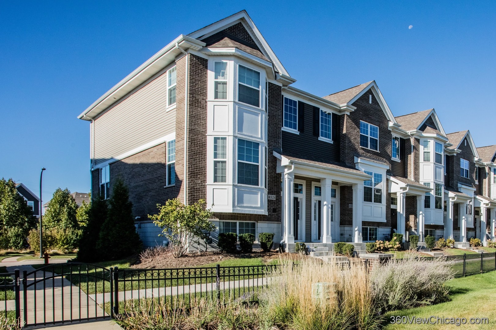 4326 Monroe Avenue, Naperville, IL 60564