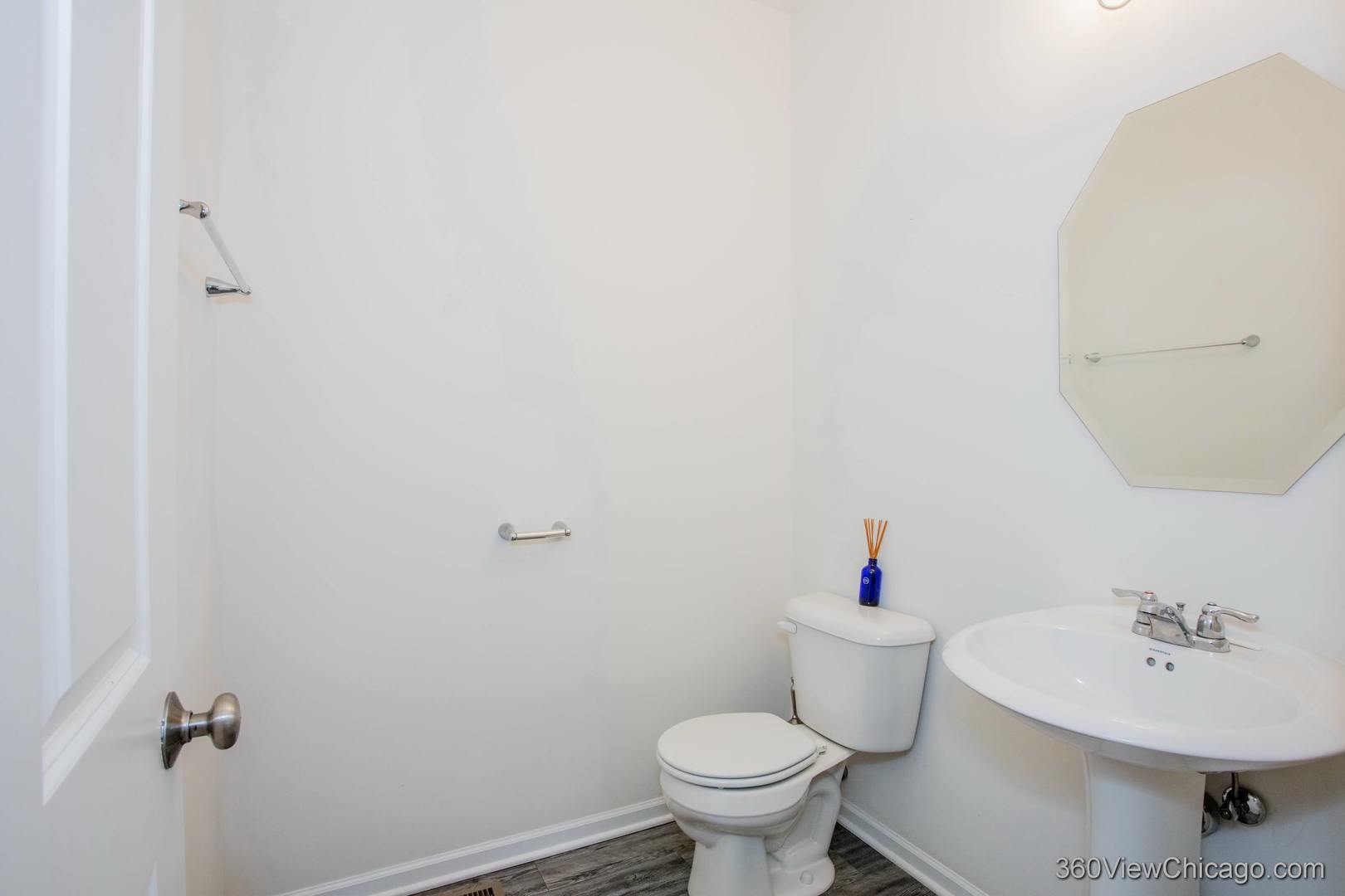 4326 Monroe Avenue, Naperville, IL 60564