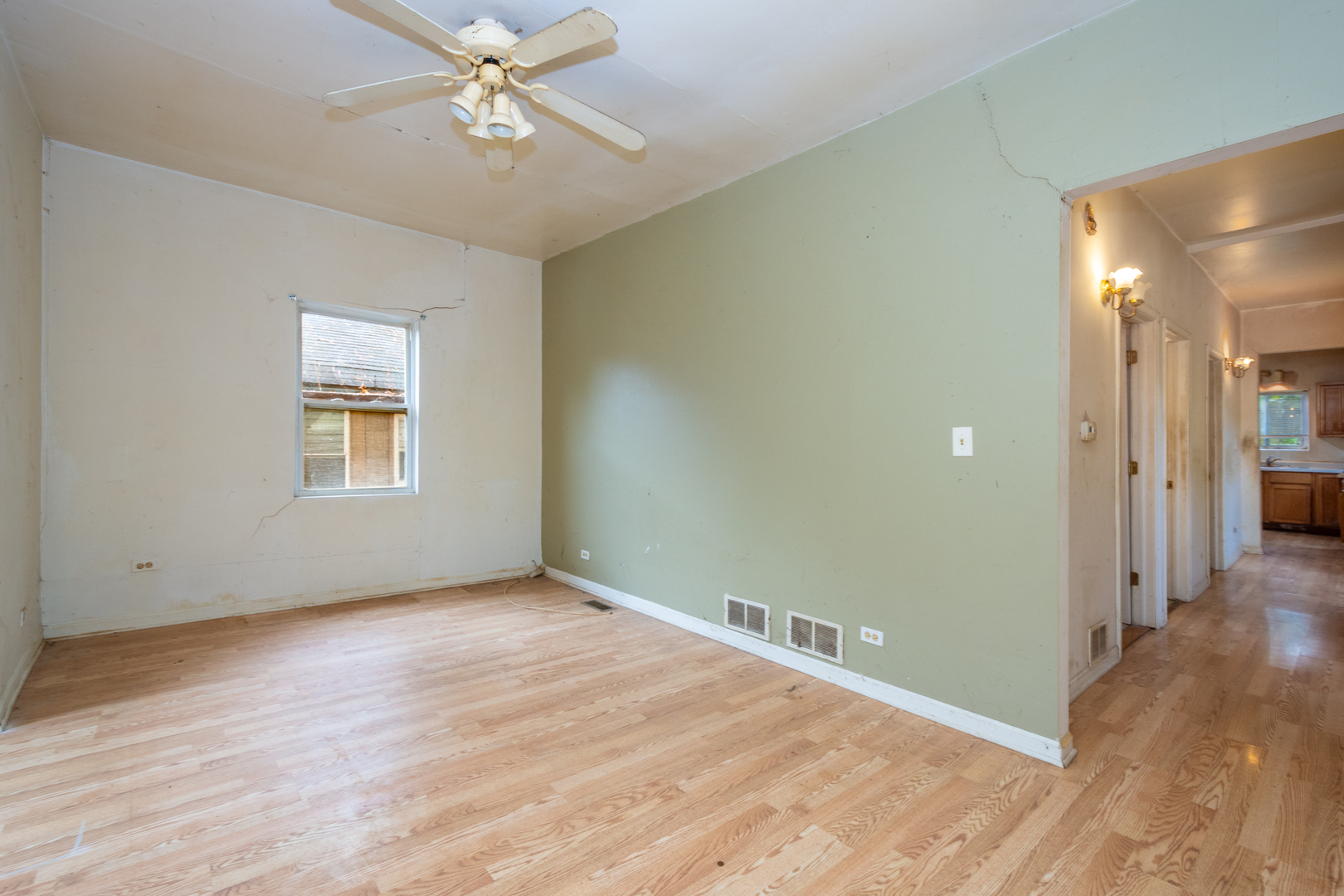 38178 N 1st Avenue, Spring Grove, IL 60081