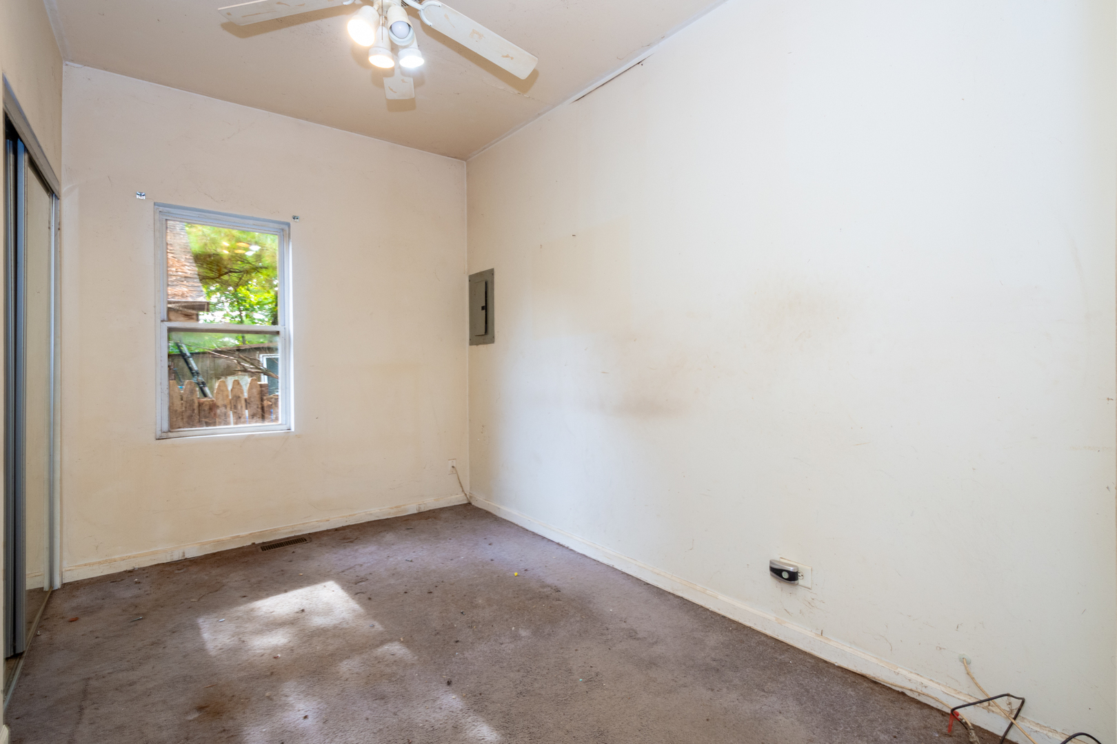 38178 N 1st Avenue, Spring Grove, IL 60081