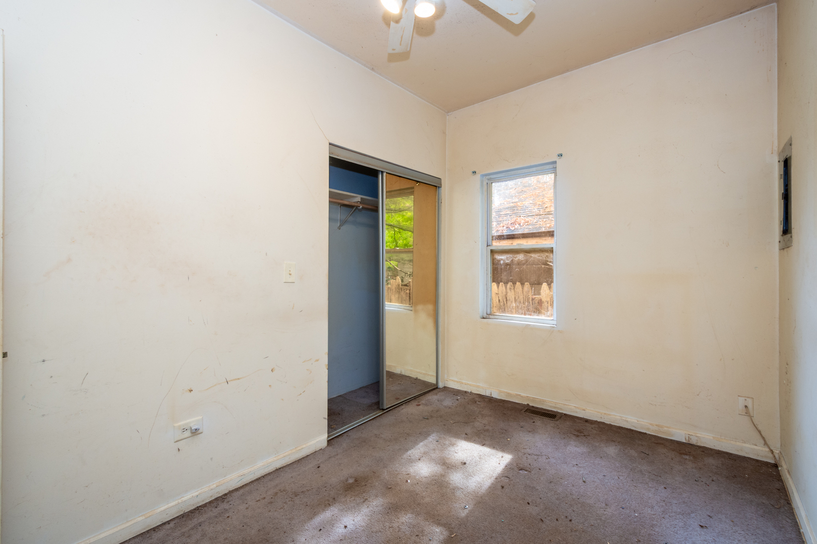 38178 N 1st Avenue, Spring Grove, IL 60081