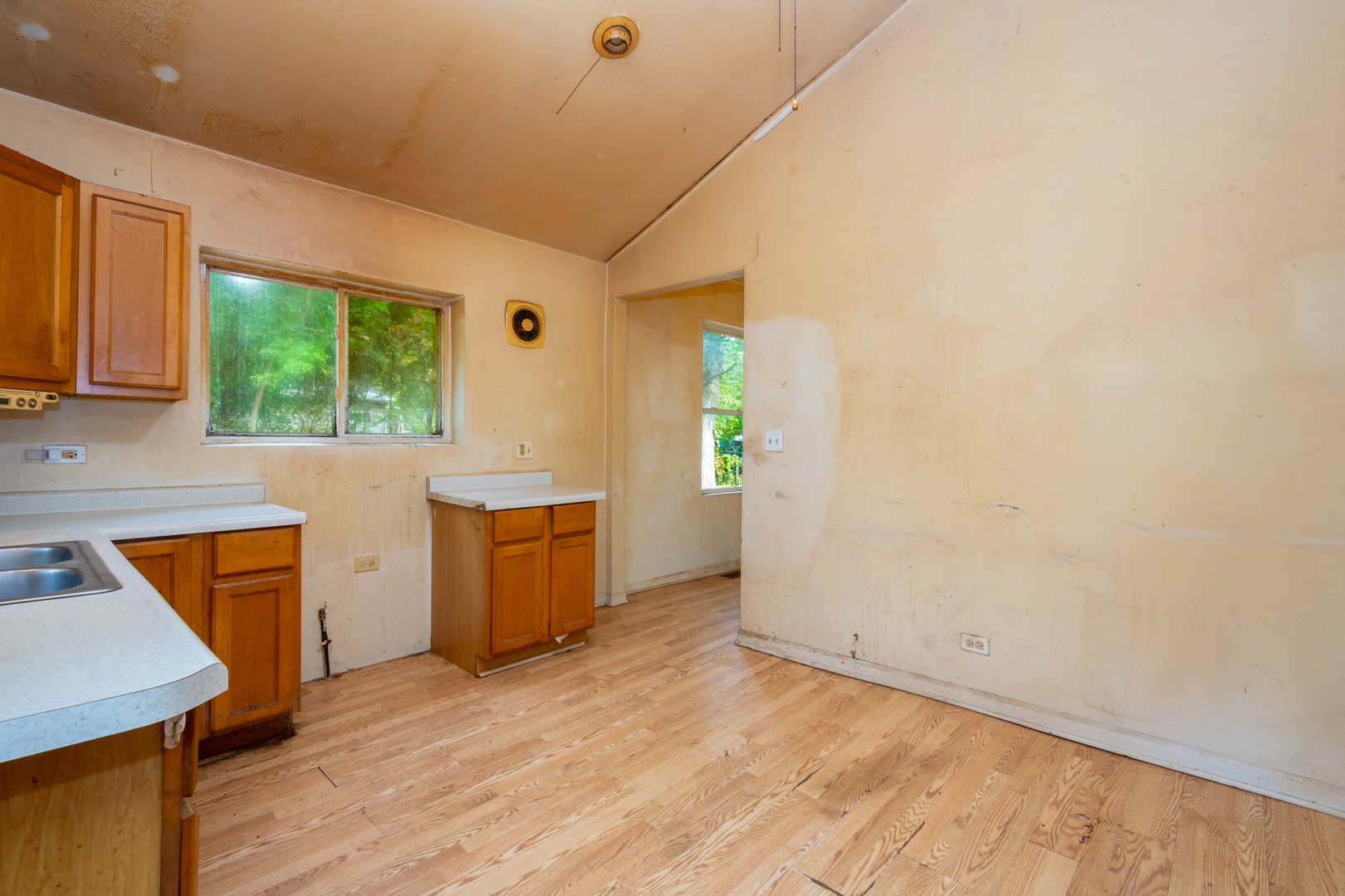 38178 N 1st Avenue, Spring Grove, IL 60081