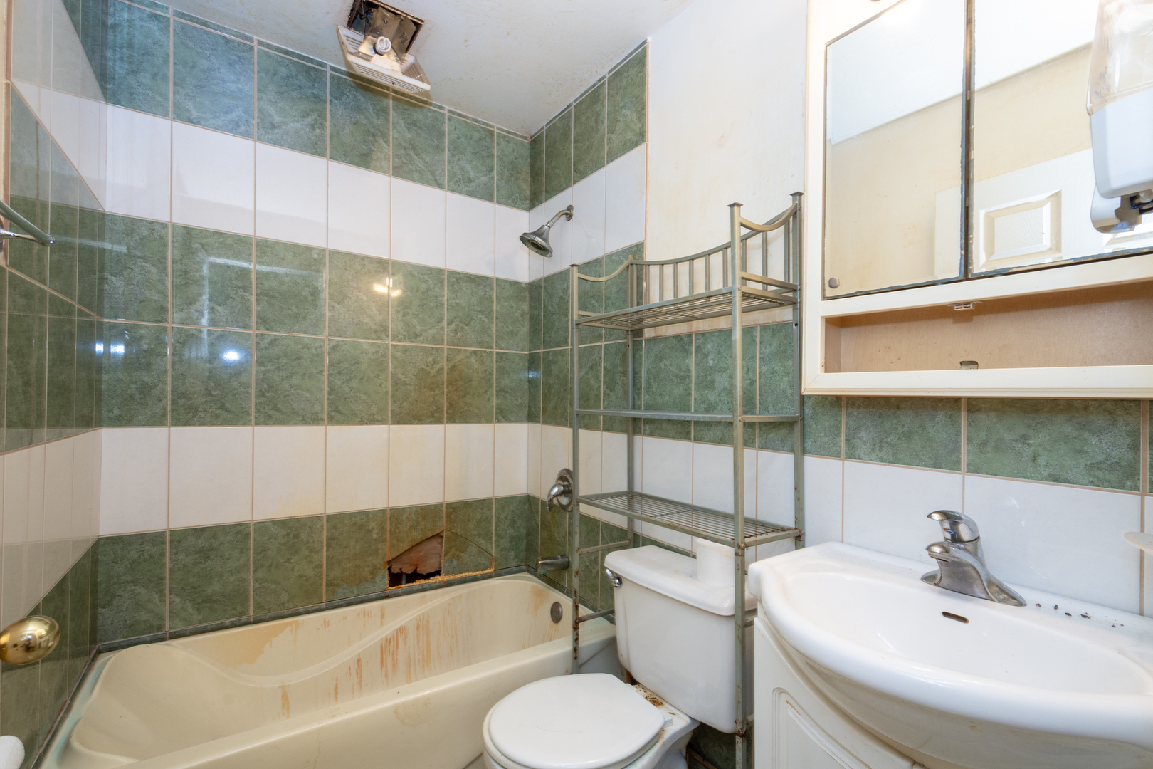 38178 N 1st Avenue, Spring Grove, IL 60081