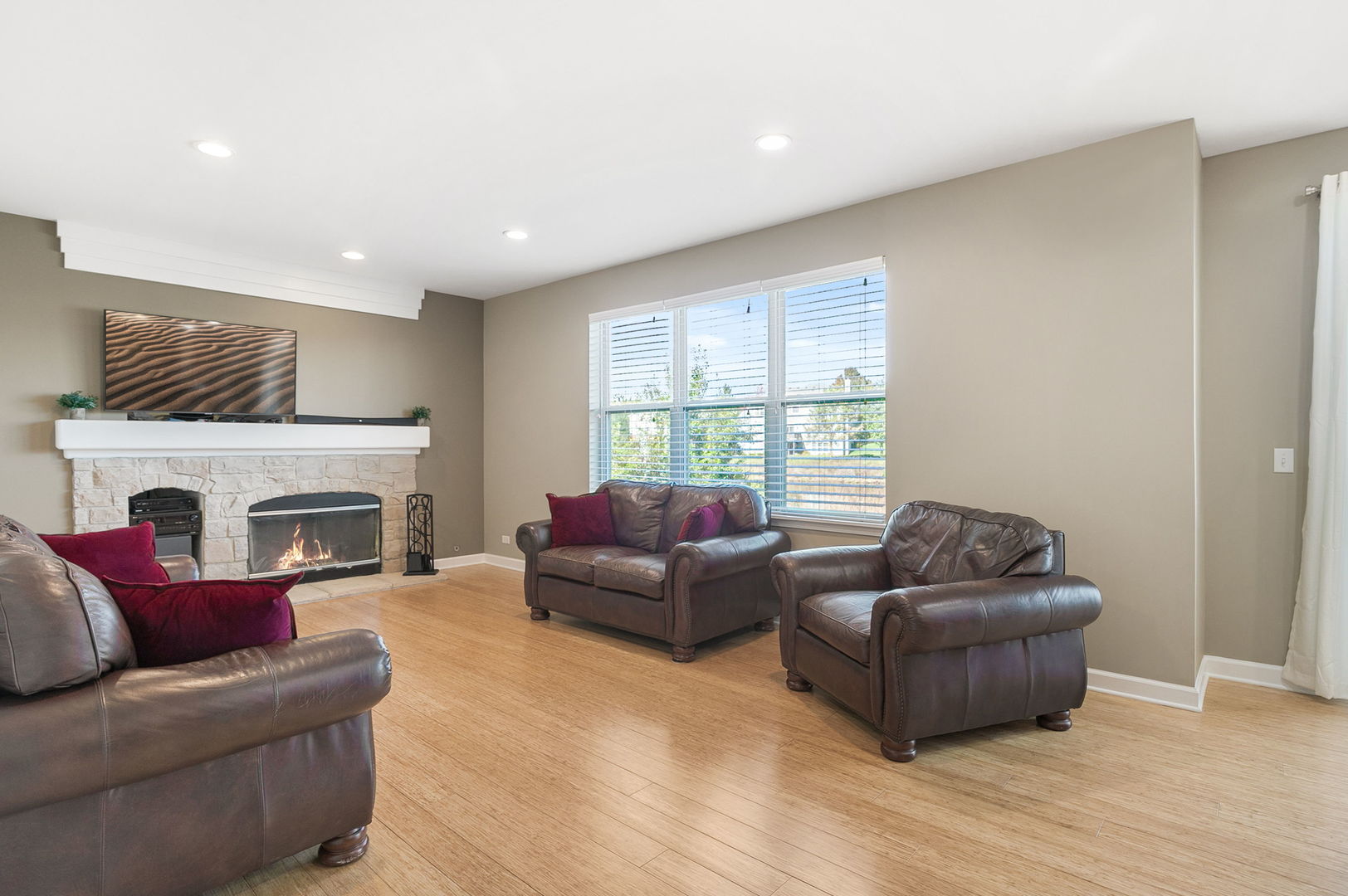 2511 Bluewater Drive, Wauconda, IL 60084