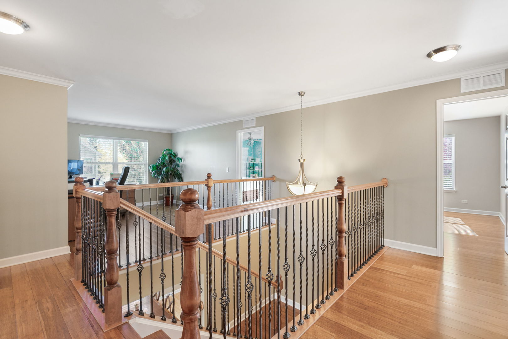 2511 Bluewater Drive, Wauconda, IL 60084
