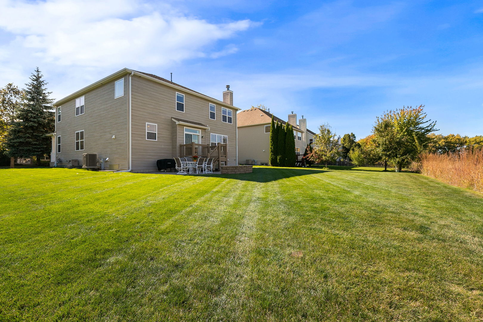 2511 Bluewater Drive, Wauconda, IL 60084