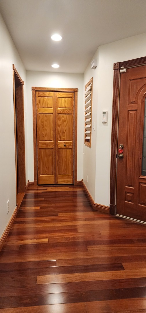 132 Fairwood Drive, Bolingbrook, IL 60440