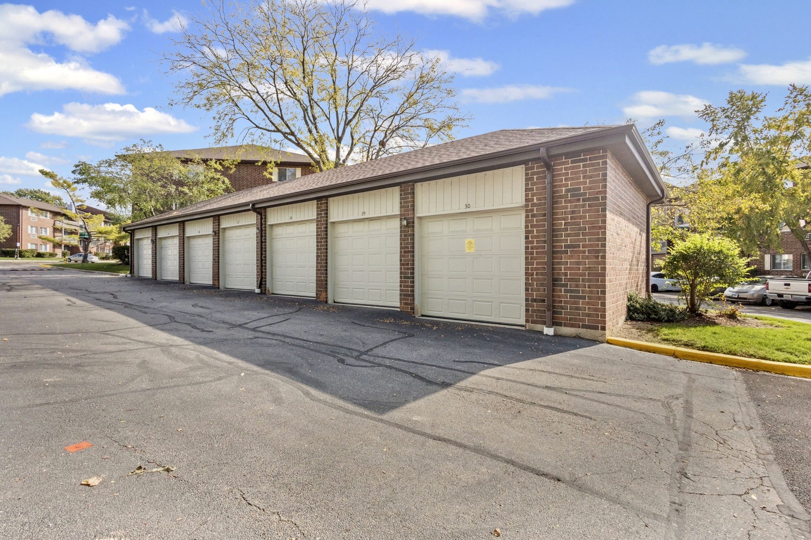 920 N Lakeside Drive #1D, Vernon Hills, IL 60061
