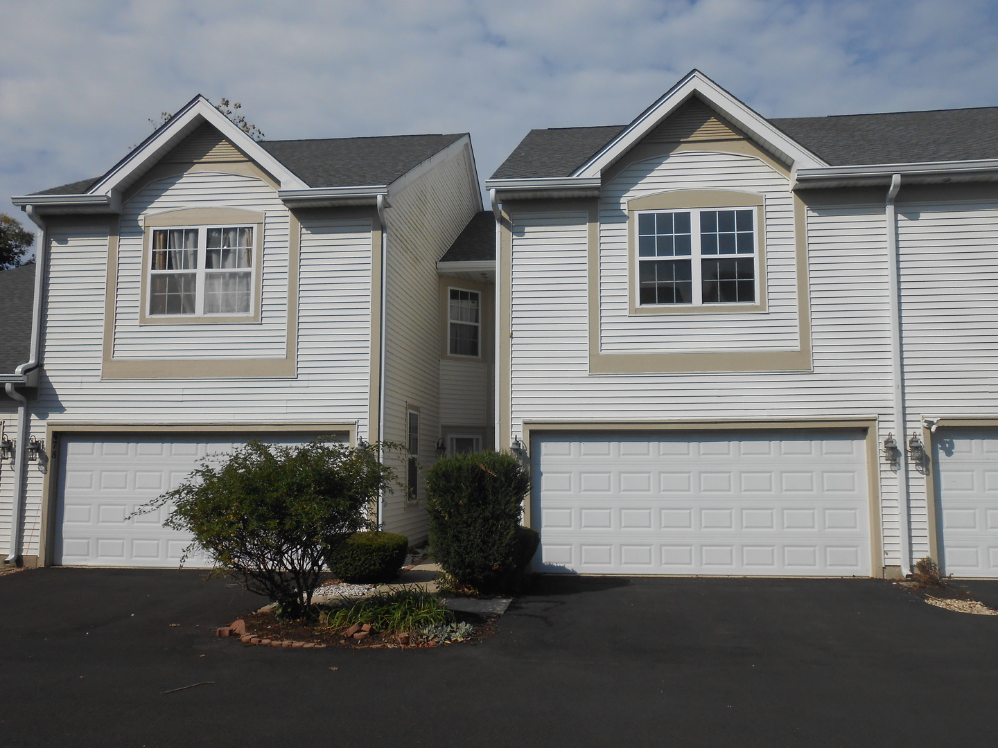 676 MORRIS Court, Lakemoor, IL 60051