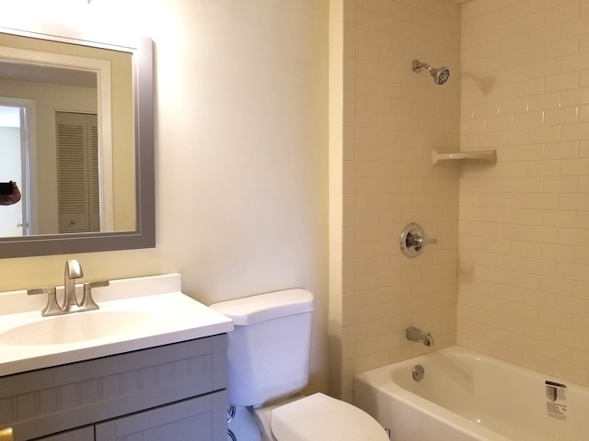 1854 JAMESTOWN Circle, Hoffman Estates, IL 60169