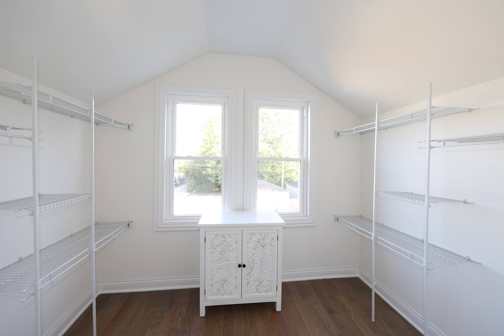 11173 S Hermosa Avenue, Chicago, IL 60643