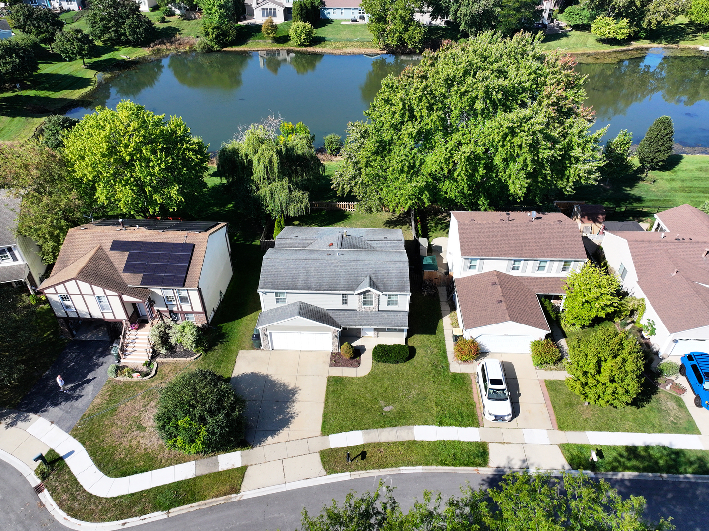 4950 Rochester Drive, Hoffman Estates, IL 60010