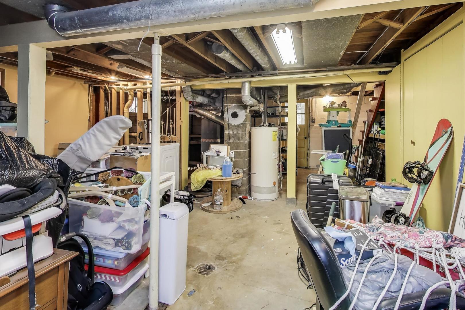 21465 W Crescent Drive, Mundelein, IL 60060