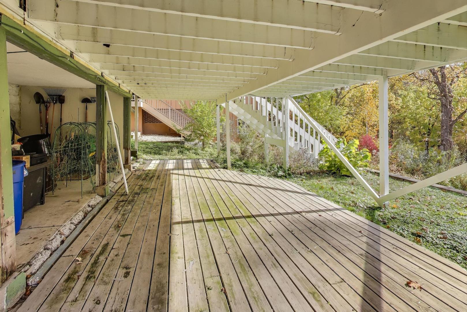 21465 W Crescent Drive, Mundelein, IL 60060