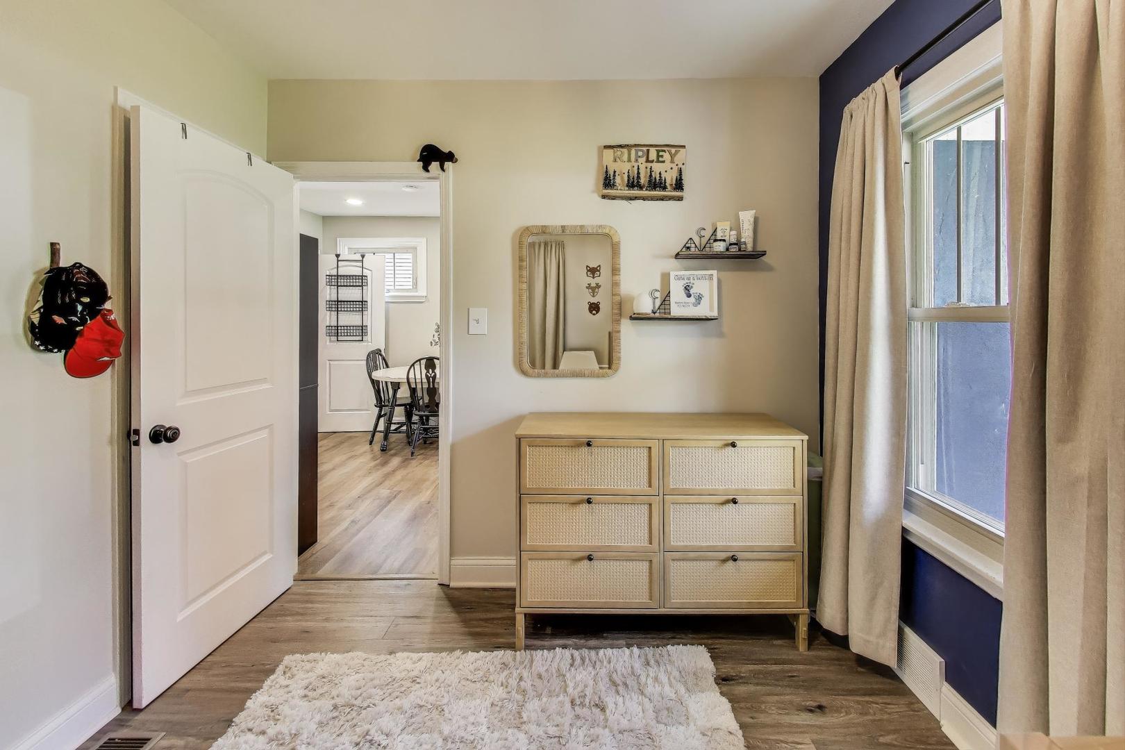 21465 W Crescent Drive, Mundelein, IL 60060