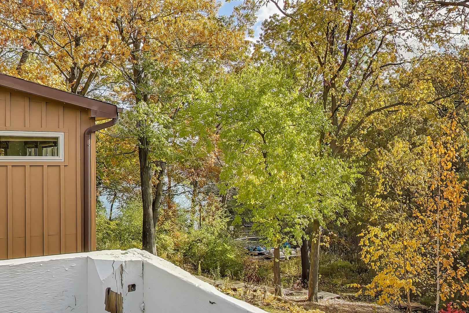 21465 W Crescent Drive, Mundelein, IL 60060