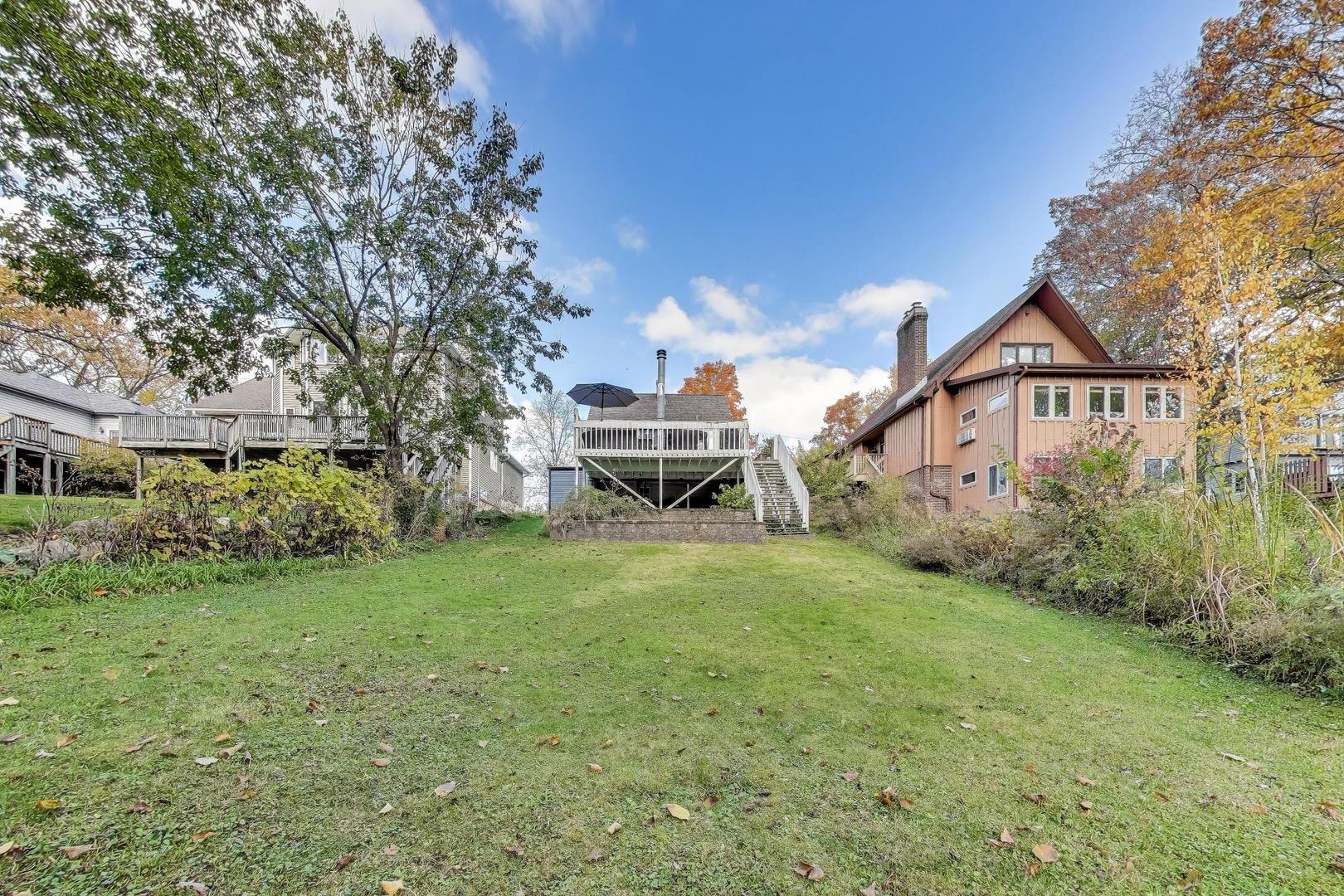 21465 W Crescent Drive, Mundelein, IL 60060