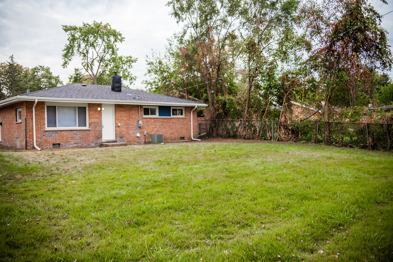 3102 Wilshire Avenue, Markham, IL 60428
