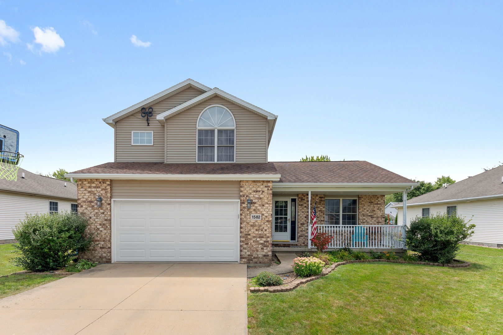 1582 Mid Court Drive, Bourbonnais, IL 60914