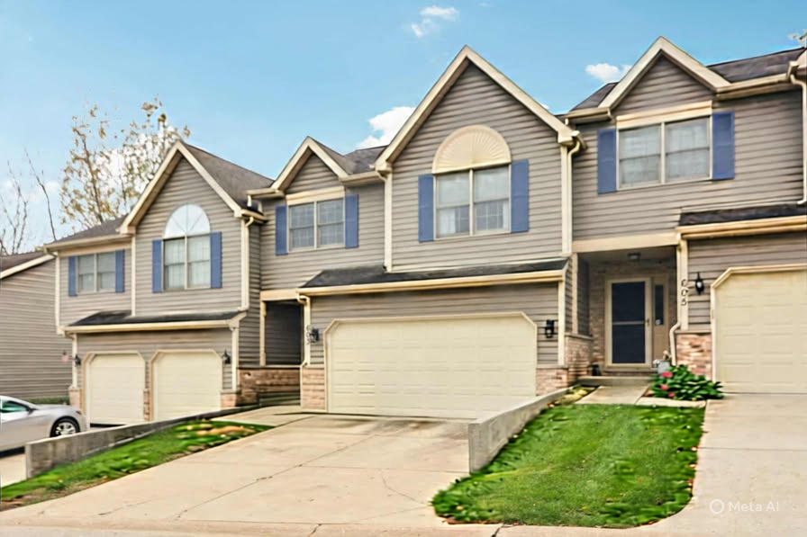 603 RIVER BLUFF Drive #603, Carpentersville, IL 60110