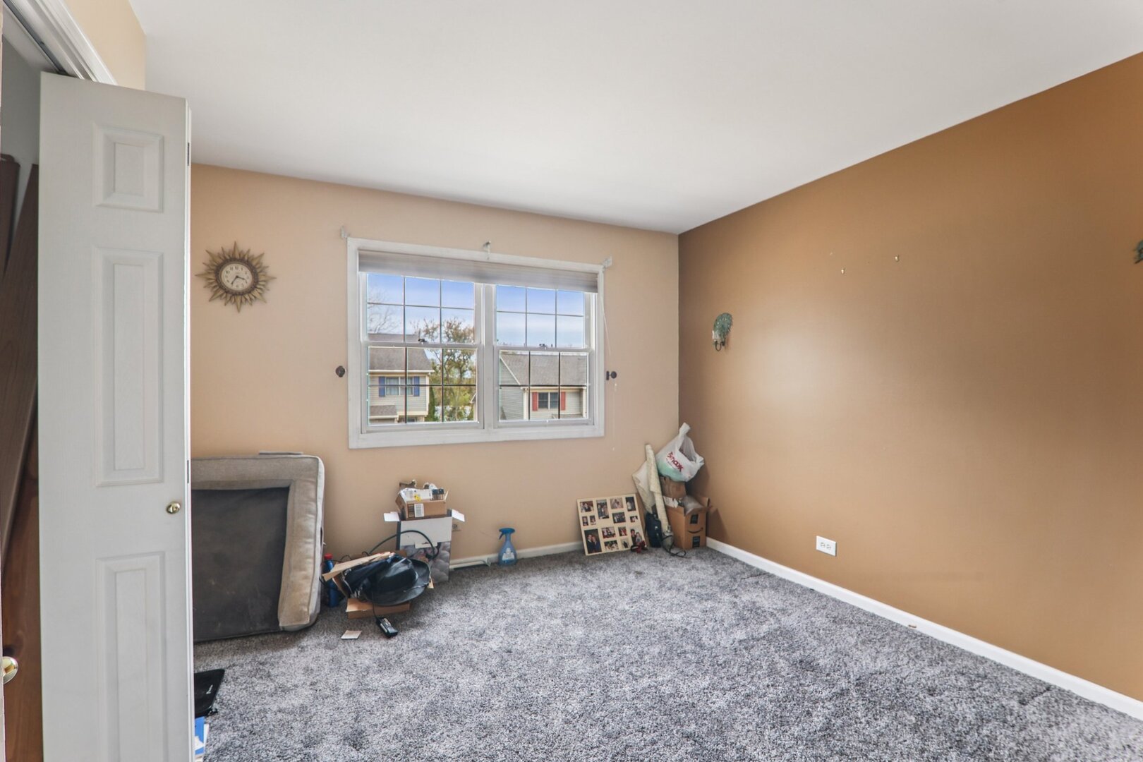 603 RIVER BLUFF Drive #603, Carpentersville, IL 60110