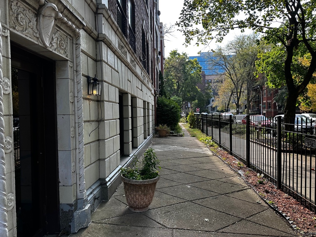 5135 S KENWOOD Avenue #402, Chicago, IL 60615