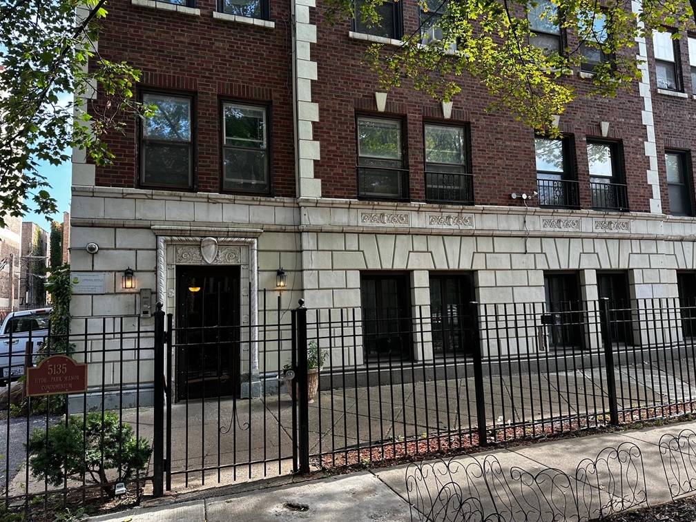 5135 S KENWOOD Avenue #402, Chicago, IL 60615