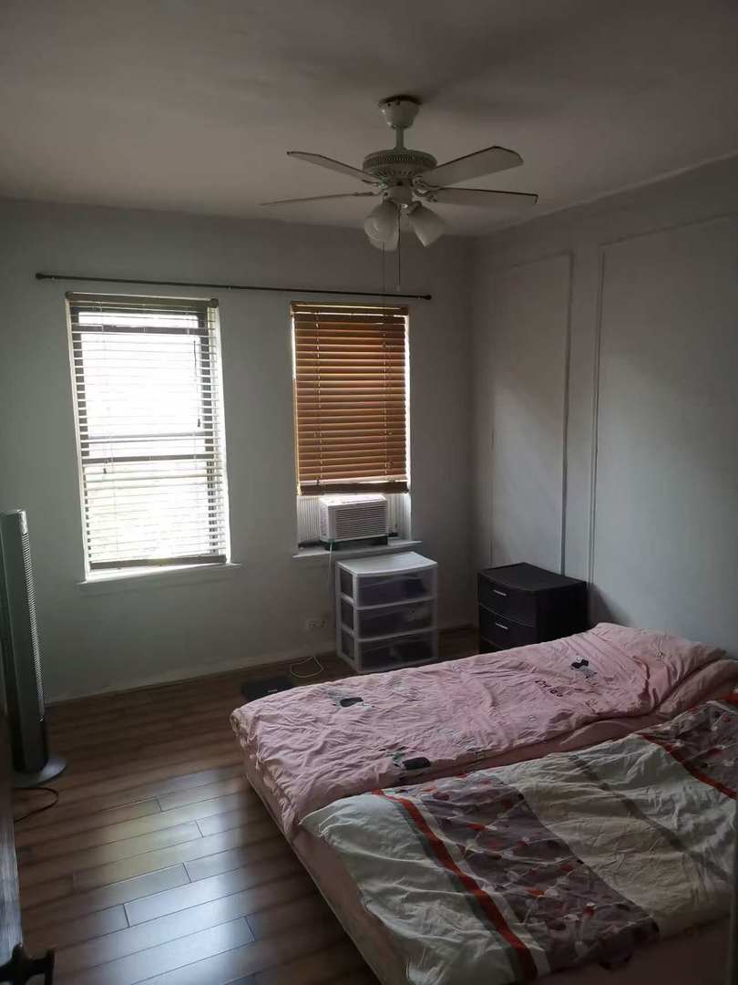 5135 S KENWOOD Avenue #402, Chicago, IL 60615