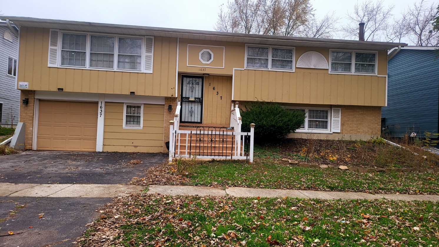 1637 215th Place, Sauk Village, IL 60411